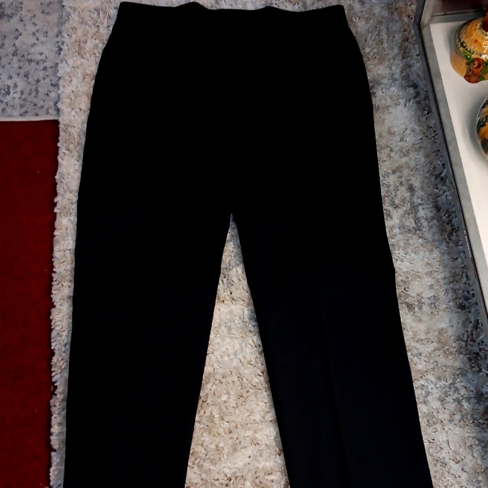 Man's black kacky pants